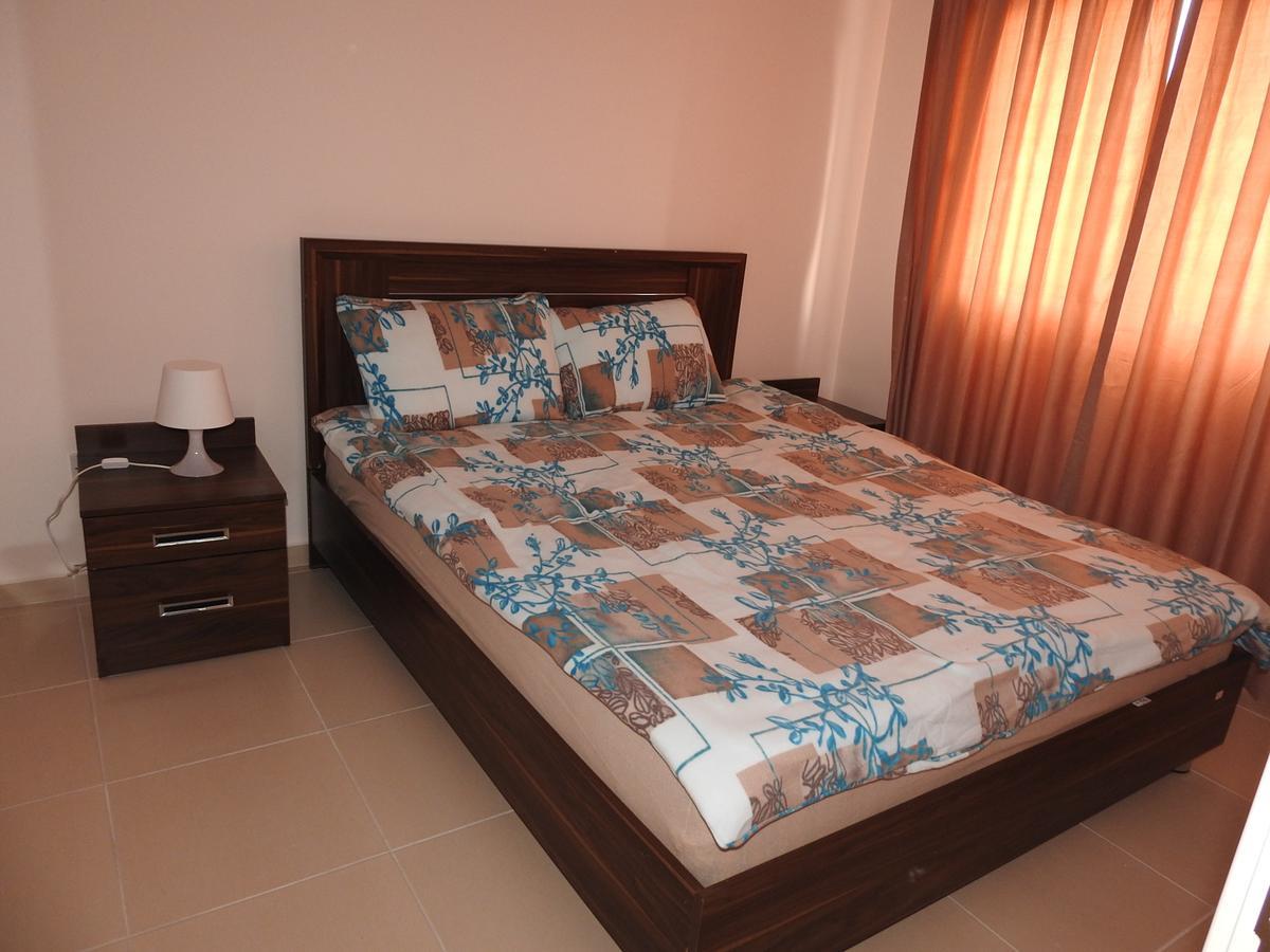 Aylin Apartment Фамагуста Екстериор снимка