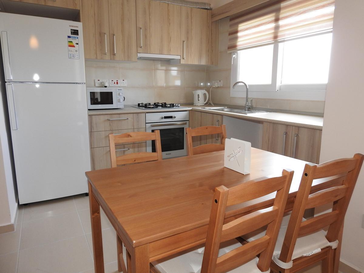 Aylin Apartment Фамагуста Екстериор снимка