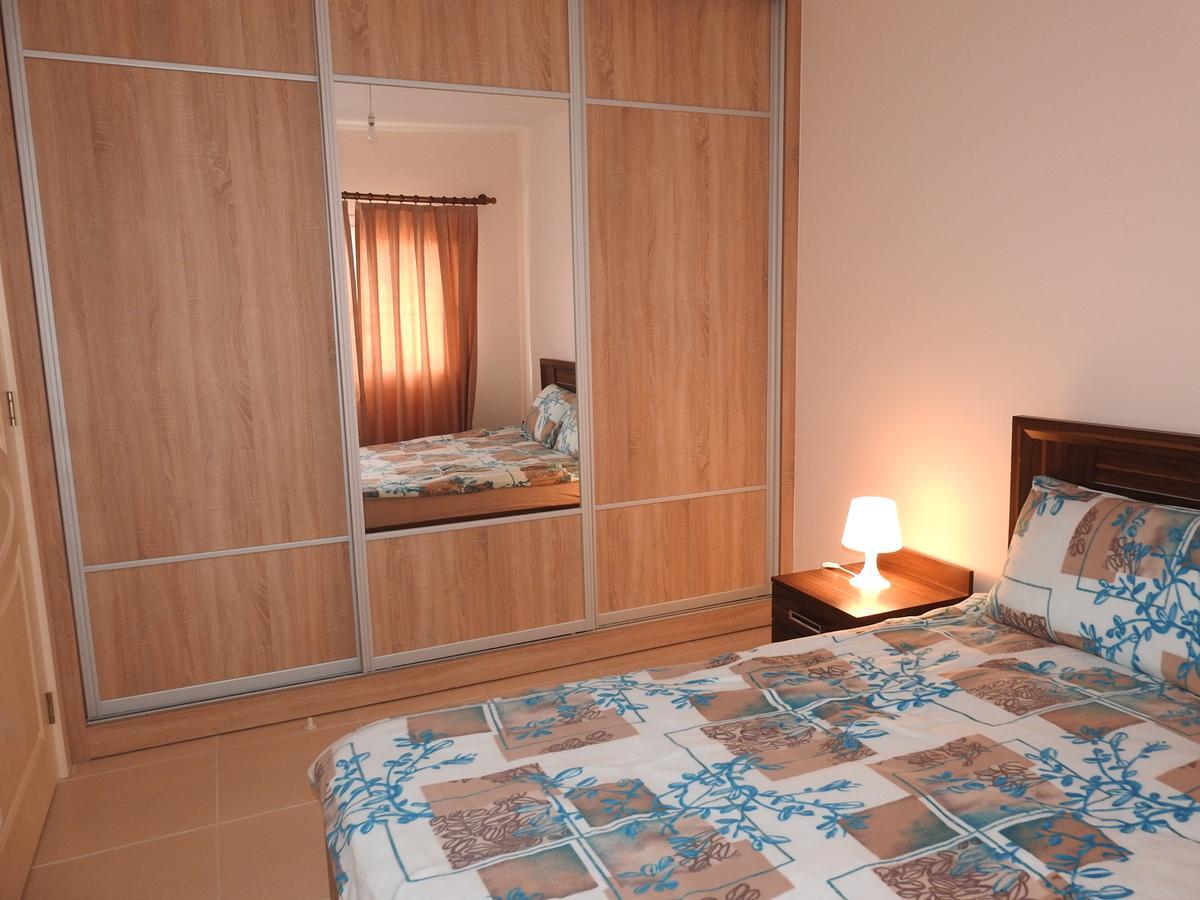 Aylin Apartment Фамагуста Екстериор снимка