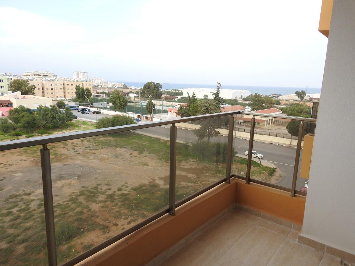 Aylin Apartment Фамагуста Екстериор снимка
